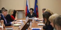 Очередной понедельник начался с традиционного аппаратного совещания, которое провела временно исполняющий полномочия главы Кольского округа Ирина Непеина. - Кольский район